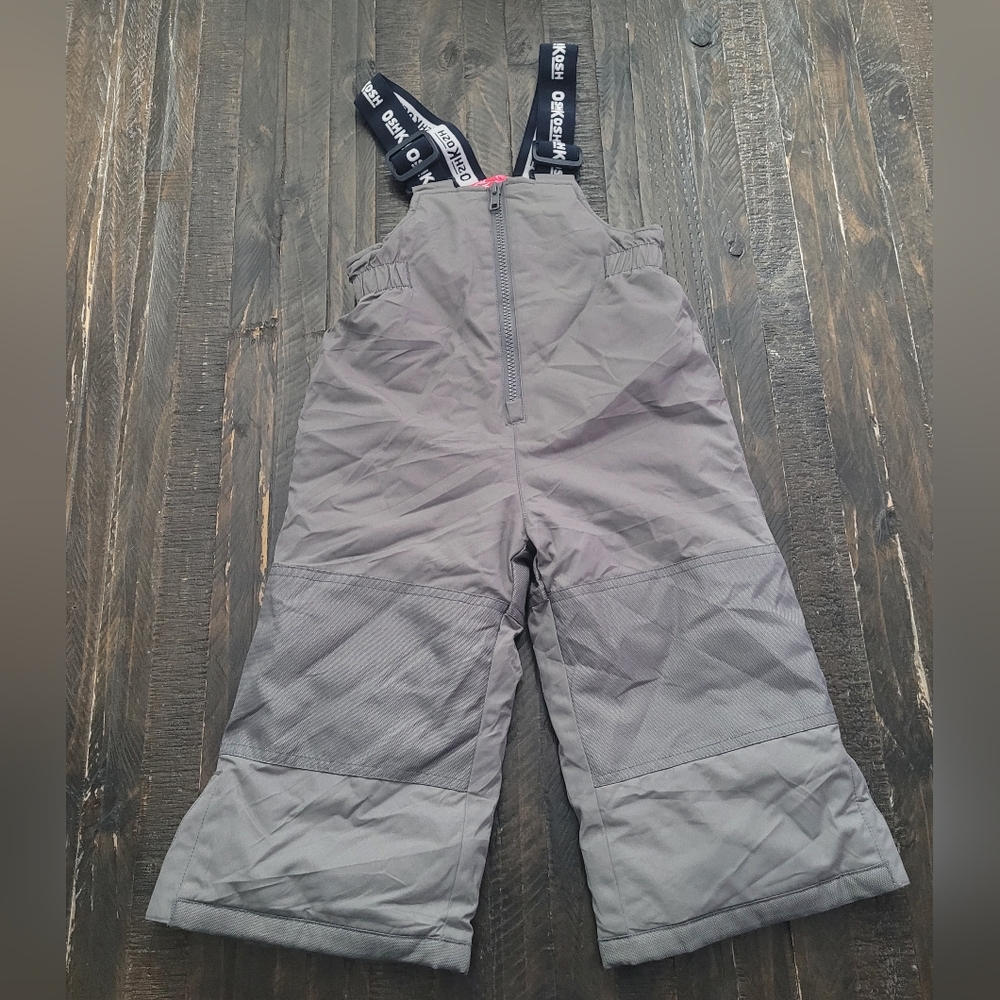 OshKosh Snowbib Girls Size 24Months